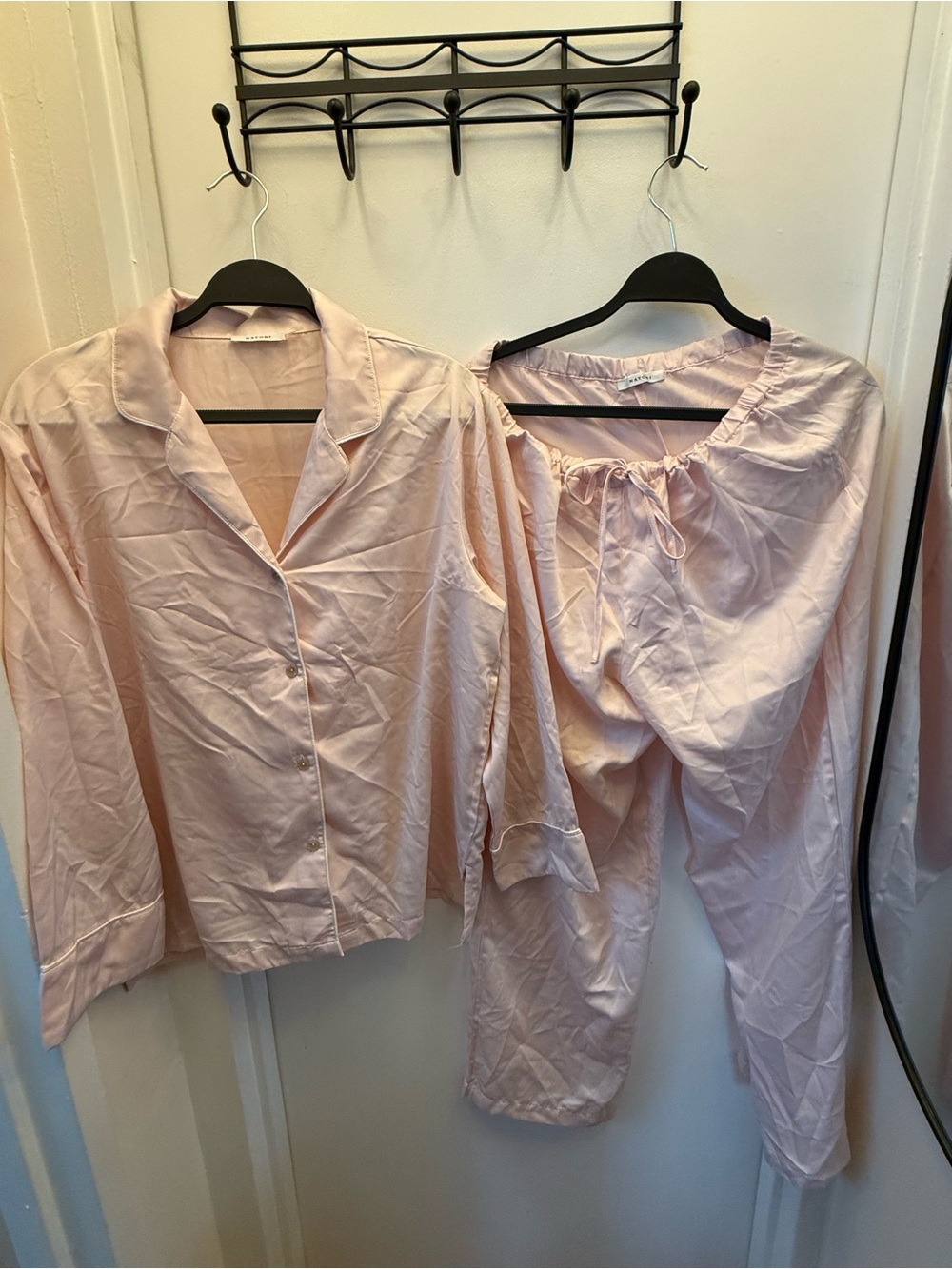 NWOT Natori Satin Pajamas size Large